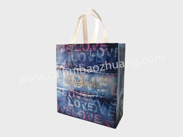 山東彩匯包裝科技有限公司  外貿(mào)出口手提袋